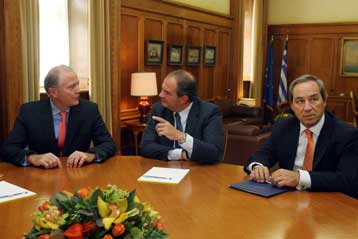 Η οικονομική κρίση απαιτεί επαγρύπνηση, τονίζει ο Κ.Καραμανλής