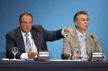 Οι δημοσκοπήσεις προβληματίζουν, παραδέχεται η κυβέρνηση