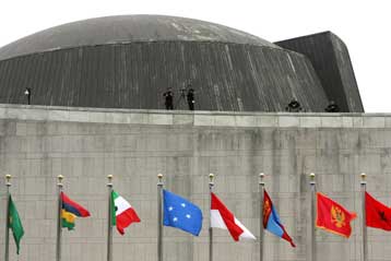 Η οικονομική κρίση επισκιάζει τον «αποχαιρετισμό» Μπους στα Ηνωμένα Έθνη