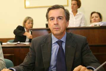 Εν μέσω διαξιφισμών ξεκίνησε η συζήτηση του νομοσχεδίου για το νέο Μουσείο Ακροπόλεως