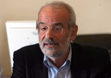 «Κρητικό Βατοπαίδι» με τη μονή Τοπλού καταγγέλλει ο Αλέκος Αλαβάνος