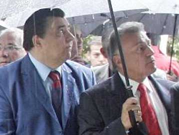 Σε ανταλλαγή φιλοφρονήσεων περιορίστηκε το «φλερτ» Καρατζαφέρη-Ψωμιάδη