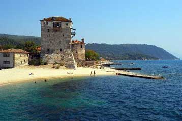 Μοναχοί του Αγίου Όρους στρέφονται με επιστολή τους κατά του Εφραίμ