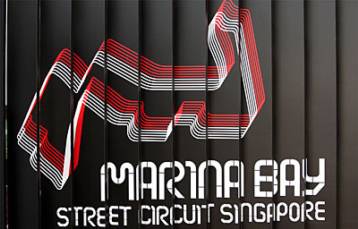 Αναψαν τα φώτα της Σιγκαπούρης για το πρώτο νυχτερινό GP