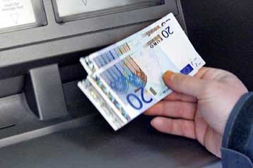 Τα 5 εκατ. ευρώ έφτασε το 2007 ο τζίρος της απάτης με κάρτες για ΑΤΜ