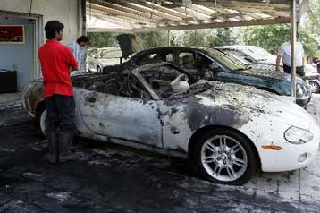 Μπαράζ εμπρησμών στην Αθήνα τα ξημερώματα της Παρασκευής