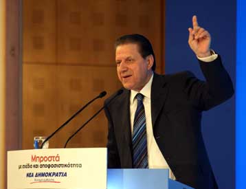 Σε υψηλούς τόνους και με «καρφώματα» οι παρεμβάσεις των ανταρτών στην ΚΕ της ΝΔ