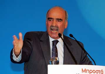 Αιχμηροί και με διάθεση αυτοκριτικής οι υπουργοί στη συνεδρίαση της ΚΕ