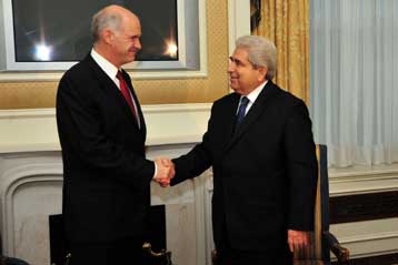 Λύση στο πλαίσιο των ευρωπαϊκών κεκτημένων ζητεί για το Κυπριακό ο Γ.Παπανδρέου