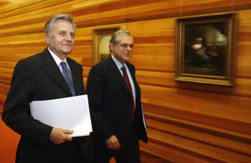 Σε μείωση επιτοκίων στις αρχές 2009 προσανατολίζεται η ΕΚΤ