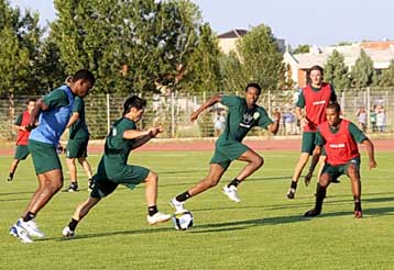 Πρώτη για Βελάσκο στην αποστολή του Πανθρακικού