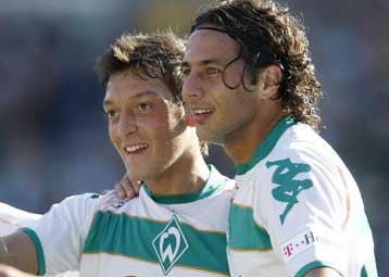 Δεύτερο «στραπάτσο» για Μπάγερν… βροχή τα γκολ στη Βρέμη