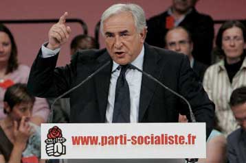 «Ρεύμα» υπέρ του Ντομινίκ Στρος-Καν στη Γαλλία με το βλέμμα στο 2012