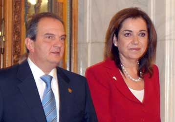 Χρειάζεται δουλειά και όχι εύκολος εντυπωσιασμός, λέει η Ντ.Μπακογιάννη