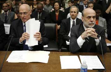 Εγκρίνεται το σχέδιο Πόλσον ύψους 700 δισ. δολαρίων, φόβοι για νέες ζημίες στις τράπεζες