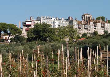 Στη κατάργηση της δίκης Δημοσίου – μονής Βατοπαιδίου επανέρχεται το ΠΑΣΟΚ