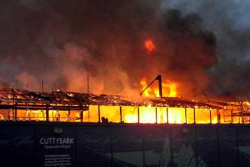 Από ηλεκτρική σκούπα η πυρκαγιά που είχε ξεσπάσει στο θρυλικό ιστιοφόρο Cutty Sark