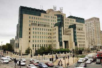 Για 17 στερλίνες πωλήθηκαν στο Διαδίκτυο πληροφορίες της MI6 για την Αλ Κάιντα