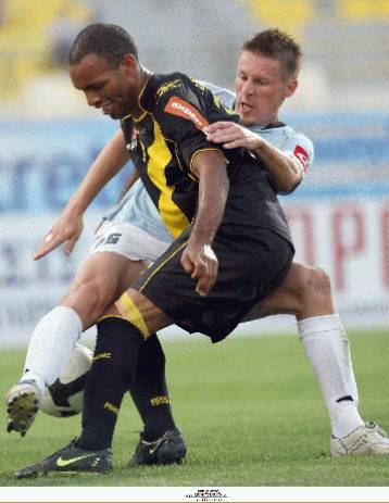 Σε αναμονή του Ρεγκέιρο βρίσκεται ο Ερνάντεθ