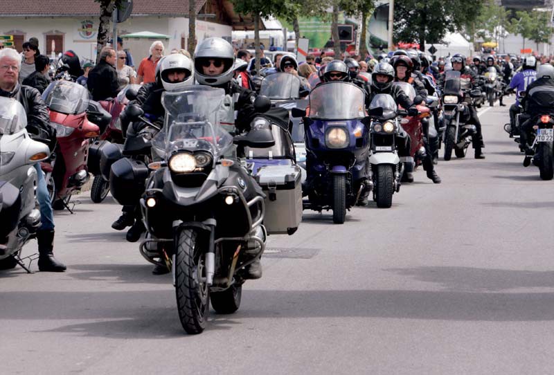 Με κάρτα καυσαερίων θα κυκλοφορούν από το 2011 και τα δίκυκλα