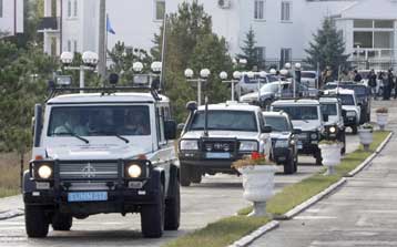 Σε γεωργιανό έδαφος οι 300 παρατηρητές της ΕΕ