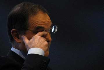 Κέρδη αναμένει για το γ΄τρίμηνο η UBS μετά τις διαγραφές ύψους 42 δισ. δολαρίων