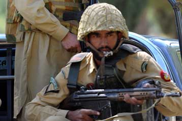 Αμερικανικές αεροπορικές επιδρομές στη μεθόριο, καταγγέλλει το Πακιστάν