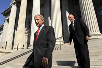 Εγκρίθηκε από τη Βουλή των Αντιπροσώπων το σχέδιο Πόλσον