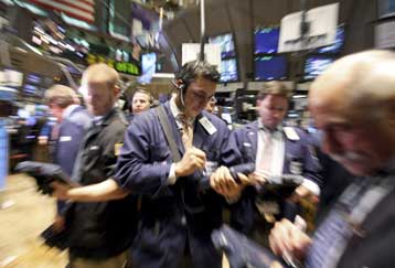 Υποχώρησαν οι δείκτες στη Νέα Υόρκη παρά την έγκριση του σχεδίου