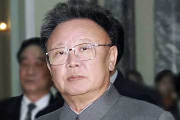 Εμφανίστηκε μετά από απουσία 50 ημερών ο ηγέτης της Βορείου Κορέας