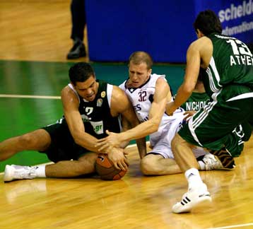 Με απουσίες και τραυματισμούς ο Παναθηναϊκός έχασε από την Εφές Πίλσεν