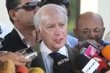 Συναντήσεις Νίμιτς με τους αντιπροσώπους Ελλάδας-ΠΓΔΜ