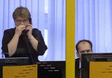 Αναταραχή στο ρωσικό χρηματιστήριο, επείγοντα μέτρα για την κρίση ζητά ο Ντ.Μενβέντεφ