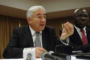 Πρωτοβουλίες από τις κεντρικές τράπεζες για την πιστωτική κρίση, ζητά το ΔΝΤ