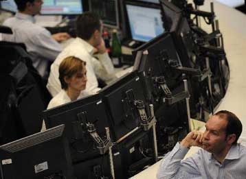 Ανησυχία για μεγάλες απώλειες στα χαρτοφυλάκια των ασφαλιστικών ταμείων