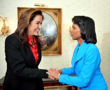 Δυσαρέσκεια της Αθήνας για τη μη εξαίρεση από τη βίζα εισόδου στις ΗΠΑ