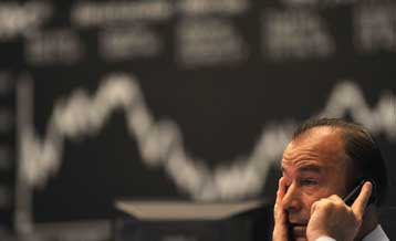 Συνεχίζεται η «σφαγή» στις αγορές, με πτώση 5,23% έκλεισε η Αθήνα