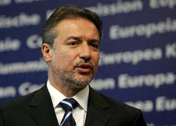 Αρνητική η πρώτη επίσημη αντίδραση της ΠΓΔΜ για τη νέα δέσμη ιδεών Νίμιτς