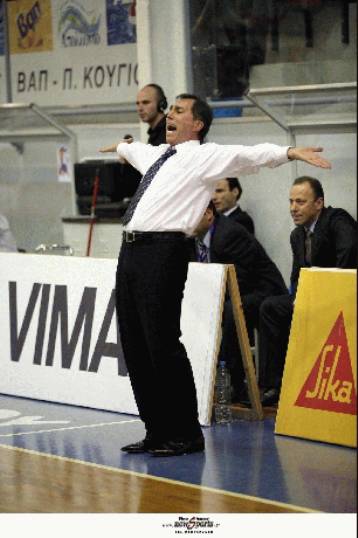 Στο… πούλμαν ενημερώθηκε η ΑΕΛ για την αναβολή του αγώνα με την Καβάλα