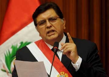 Οικονομικό σκάνδαλο οδηγεί στην έξοδο όλο το Υπουργικό Συμβούλιο του Περού