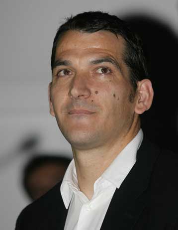 Και τυπικά… Πύρρος στην προεδρία της Αρσης Βαρών