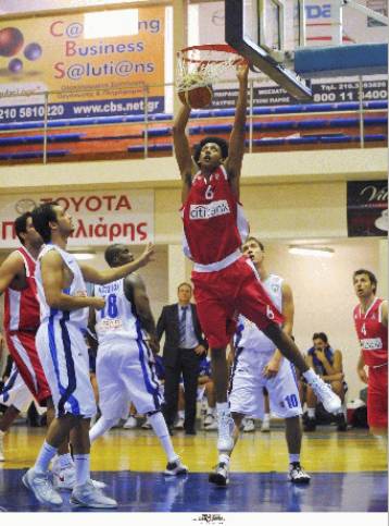 «Διασκεδαστική πρεμιέρα» είπε ο Τσίλντρες, «Μπορούμε καλύτερα» δήλωσε ο Γιαννάκης.