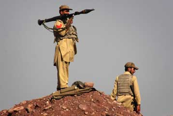 Πυραυλική επίθεση, πιθανώς αμερικανική, καταγγέλλουν πακιστανικές πηγές