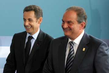 Ευκαιρία για «στροφή» στην οικονομική πολιτική αναζητεί στην κρίση η κυβέρνηση