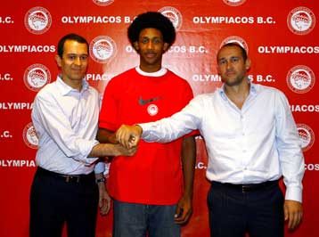 Ο Ολυμπιακός στους NY Times για την απόκτηση του Τσίλντρες