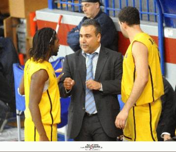 «Ιδανική αρχή για ΑΕΚ» είπε ο Παπανικολάου, «δίκαιη ήττα» παραδέχτηκε ο Σφαιρόπουλος