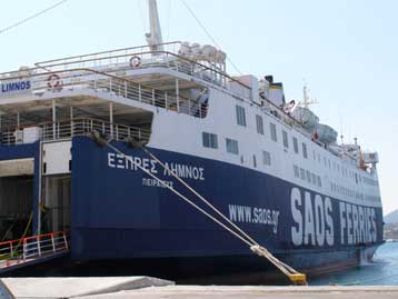 Στον Αν.Παπαληγούρα κάτοικοι νησιών άγονης γραμμής για την ελλιπή ακτοπλοϊκή σύνδεση