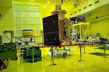 Έτοιμη για αναχώρηση η πρώτη μη επανδρωμένη αποστολή της Ινδίας στη Σελήνη