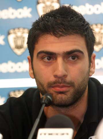 Γεμάτο γήπεδο κόντρα στον Πανιώνιο ζήτησε ο Βασιλειάδης