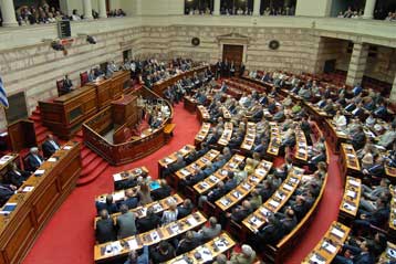 Δικαστική εκτροπή καταγγέλλει η αντιπολίτευση και ζητά παραίτηση Χατζηγάκη